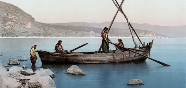 barca galilea 