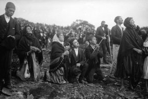 Santos Jacinta y Francisco Marto, videntes de Fátima - 20 de febrero 5