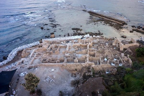 El sitio arqueológico de Cesarea Marittima está enriquecido.