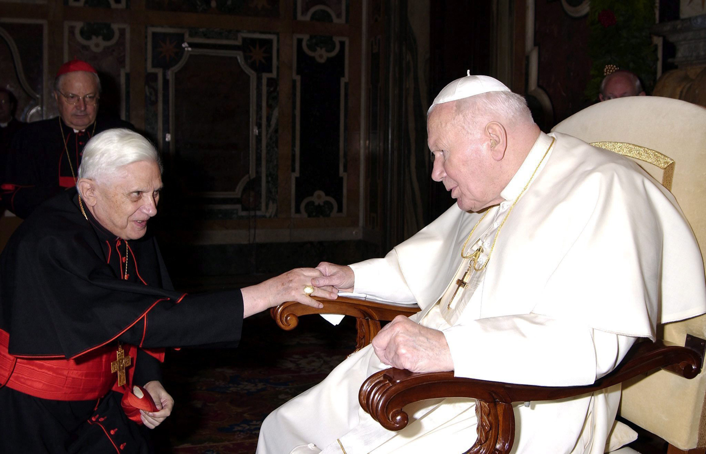 juan pablo II Benedicto XVI_efe primeros cristianos cristianismo primitivo.jpg